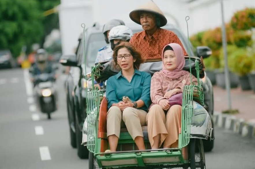 Kembali ke Zaman Dulu, Pemda DIY Ajak Masyarakat Biasakan Naik Becak dan Andong