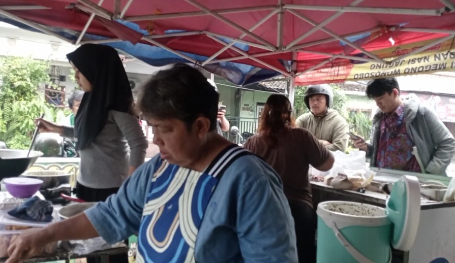 Nasi Megono Mbak Ugi, Kuliner Khas Wonosobo yang Populer di Jogja