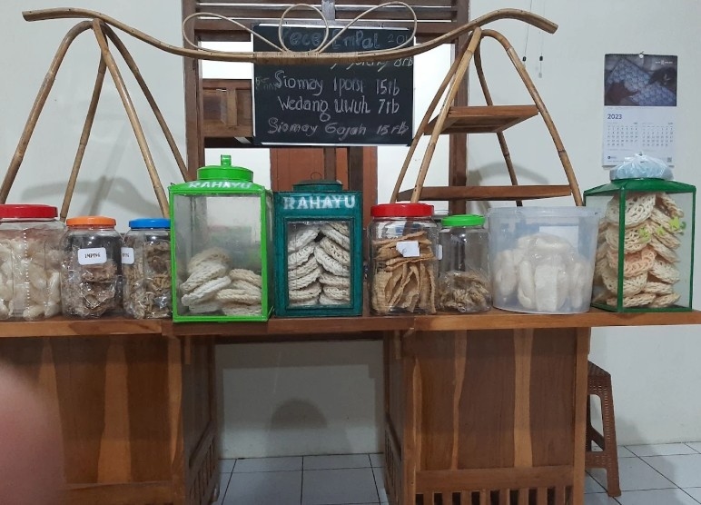 Omah Lawas, Resto Jawa Klasik yang Masakannya bikin Nostalgia