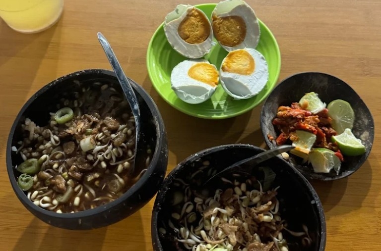 Menikmati Kuliner Malam di Jogja, Ada Rawon Bathok yang Lezat