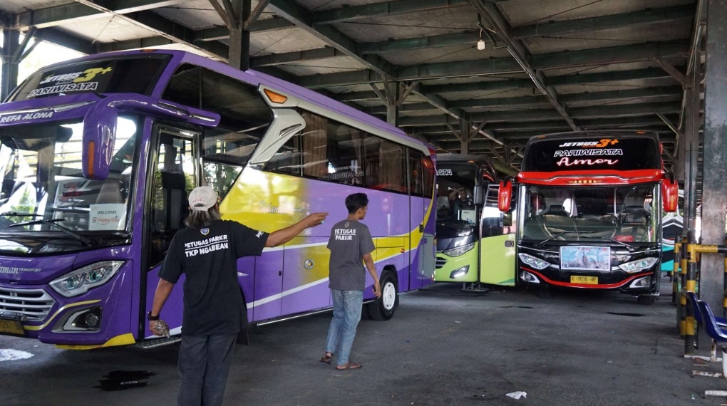 Mulai 14 Maret 2026, Bus Pariwisata Dilarang Melintas di Titik 0 Kilometer Jogja