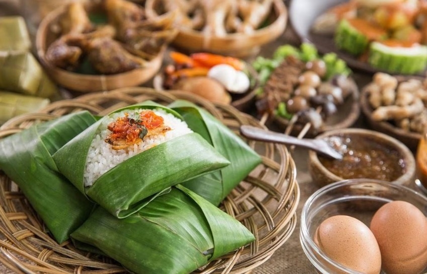 16 Ribu Nasi Angkringan Gratis Dibagikan di Momen Ultah Sri Sultan HB X yang ke-80 