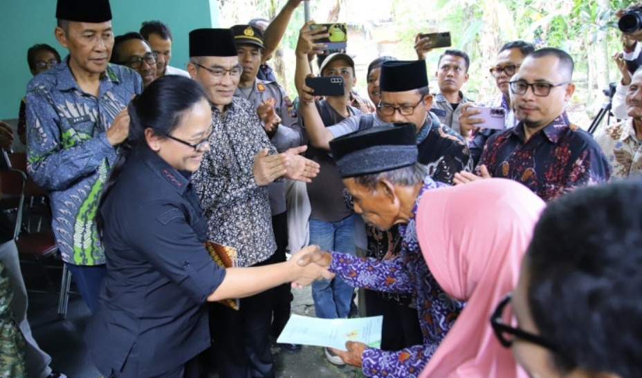 Sempat jadi Korban Mafia Tanah, Sertipikat Tanah Mbah Tupon Akhirnya Kembali