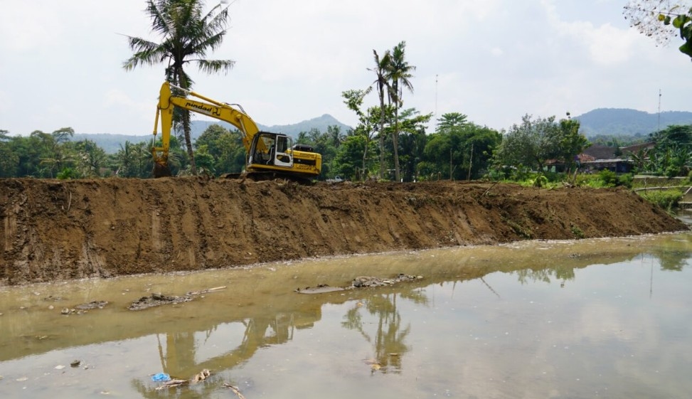 36 Tahun Menunggu, Sungai Anakan Kali Oyo Akhirnya Dinormalisasi 