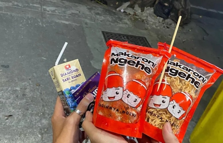 Makaroni Ngehe, Jajanan Pedas Gurih yang Bikin Nostalgia