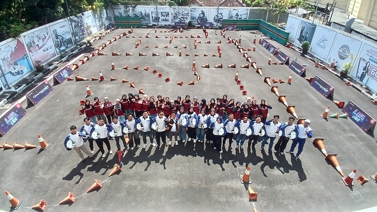 Gelorakan Aman Berkendara, Astra Motor Yogyakarta Gandeng UAD