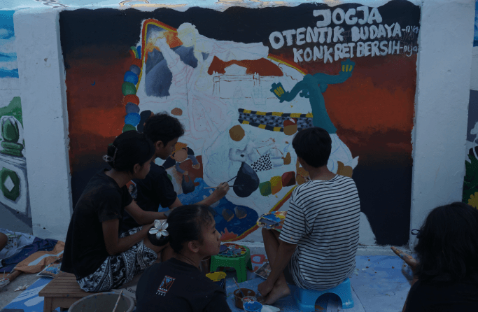 Pelajar Kota Jogja Beradu Kreativitas dan Imajinasi melalui Mural 