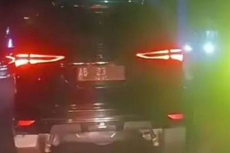 Viral Pelat AB 23 Bantu Ambulans di Pekanbaru, Polda DIY Pastikan Palsu