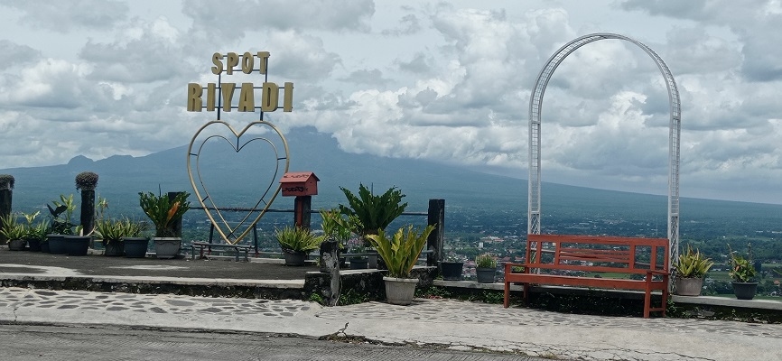 Spot Riyadi, Salah Satu Spot Foto yang Wajib Dikunjungi