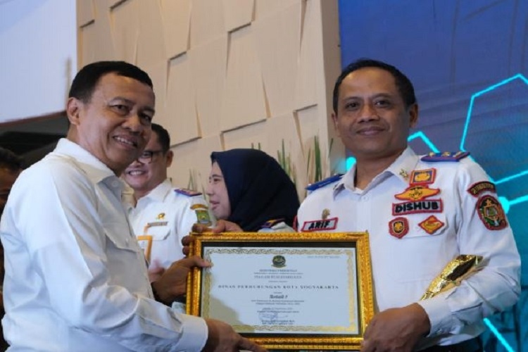 Layanan Uji Kendaraan Dishub Kota Jogja Terbaik se-Indonesia