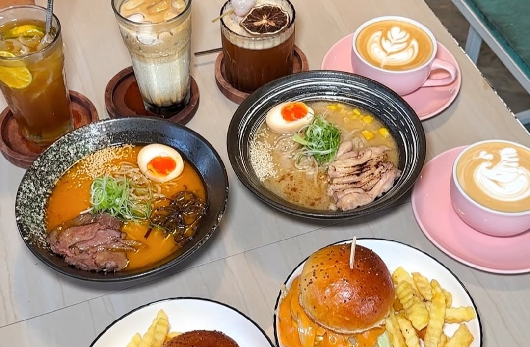 Resonansi Jogja, Cafe yang Sajikan Kopi, Ramen, dan Burger