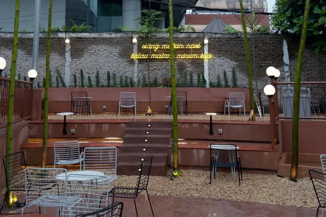 Kopi Nako Rumah Sangrai, Cafe Nyaman untuk  Ngopi Sambil Baca Buku