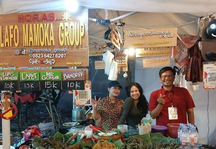 Kisah Anselmus Wau, Lulusan UGM Korban PHK yang Sukses Berbisnis Keripik Singkong