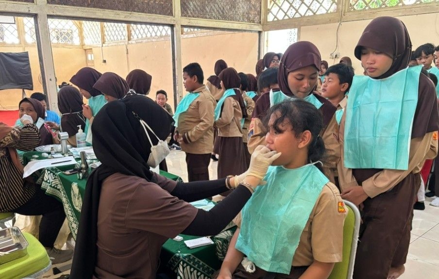 Pastikan Gigi Sehat dan Kuat, Pelajar Kota Jogja Ikuti Program Pemberian Fluoride