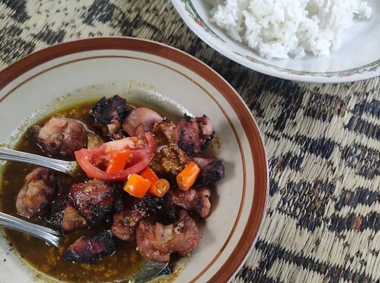 Sate Kambing Sari Rasa, Hidangkan Menu Sate Jumbo dengan Kuah Tongseng