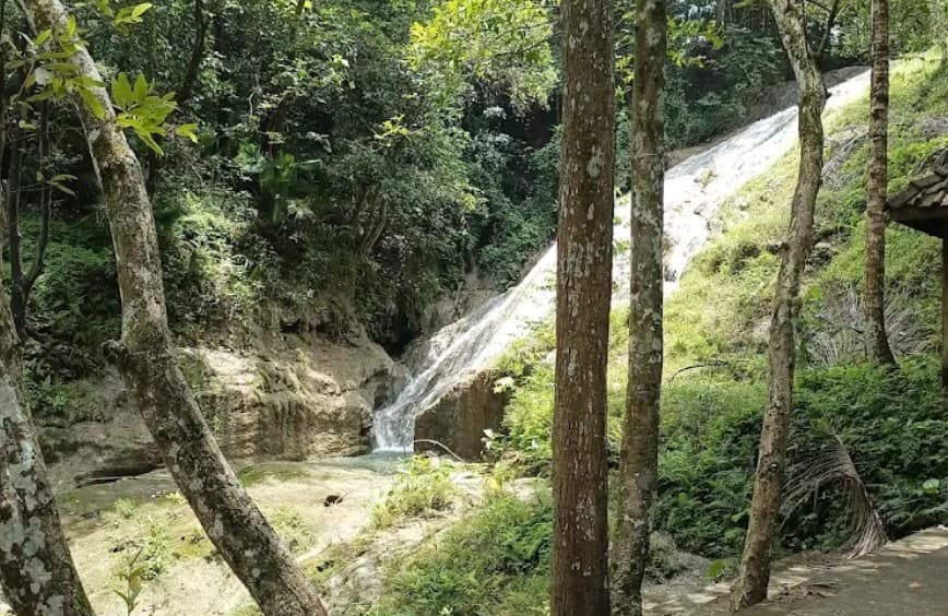 Curug Banyu Nibo, Destinasi Wisata Instagramable yang Murah Meriah