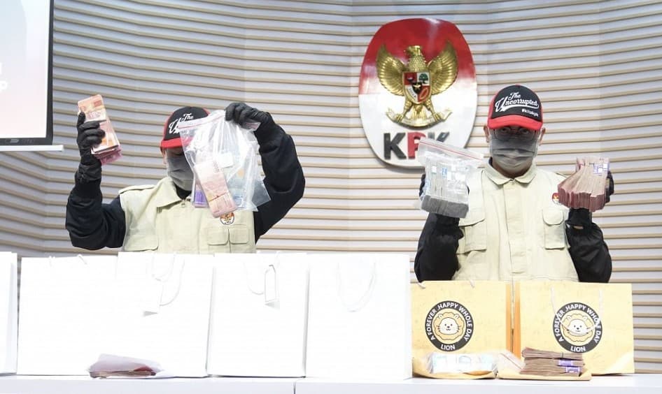 Guru Besar UGM Ungkap Penyebab Utama Banyaknya OTT Kepala Daerah