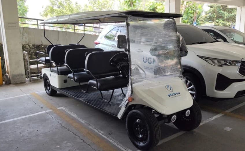 UGM Luncurkan Kendaraan Listrik untuk Layanan Rumah Sakit 