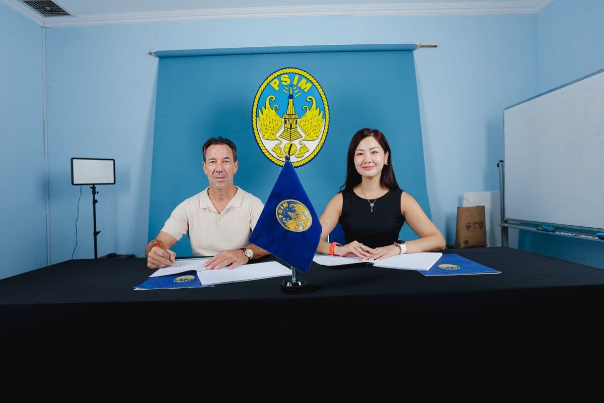 PSIM Resmi Perpanjang Kontrak Pelatih Jean-Paul van Gastel 