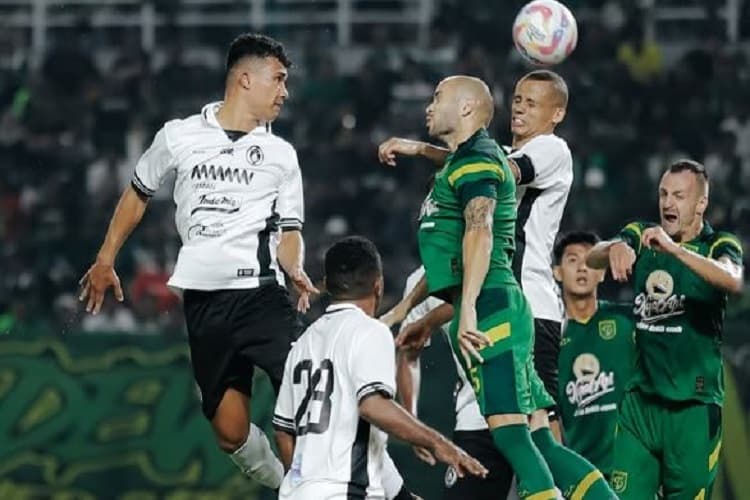 Kalah dari Persebaya di Uji Coba, Leonard Tupamahu: Bagian Evaluasi sebelum Kompetisi