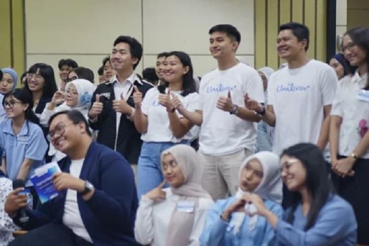 Di UGM, Presdir Unilever Indonesia Ungkap Rahasia Sukses Berkarier di Dunia Kerja Saat Ini