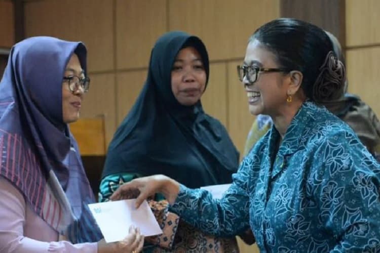 Perkuat Literasi Keuangan, GKBRAA Paku Alam Ingin Perempuan Yogyakarta  Bisa Memilah antara Keinginan dan Kebutuhan