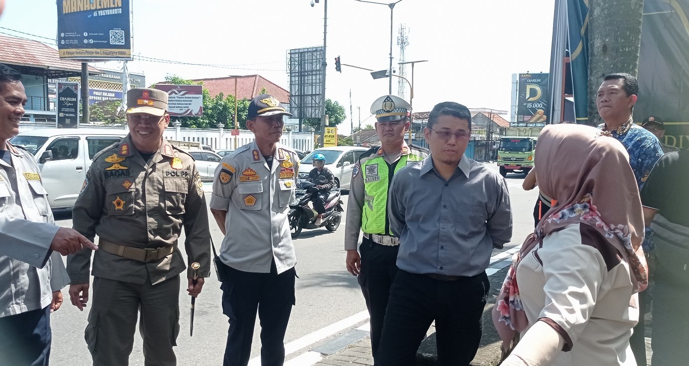 Komisi A DPRD DIY Tinjau Pos Pantau di Perbatasan DIY - Jateng, Pastikan Kesiapan Sambut Pemudik