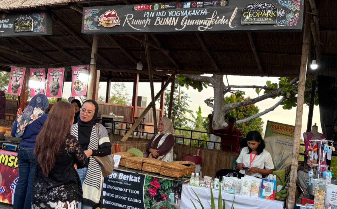 Rumah BUMN Gunungkidul Jualan Sego Berkat dan Produk Lidah Buaya di Geopark Night Specta 2026