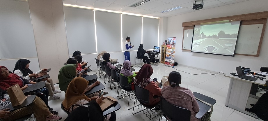Edukasi Aman Berkendara Bagi Masyarakat Kali Code