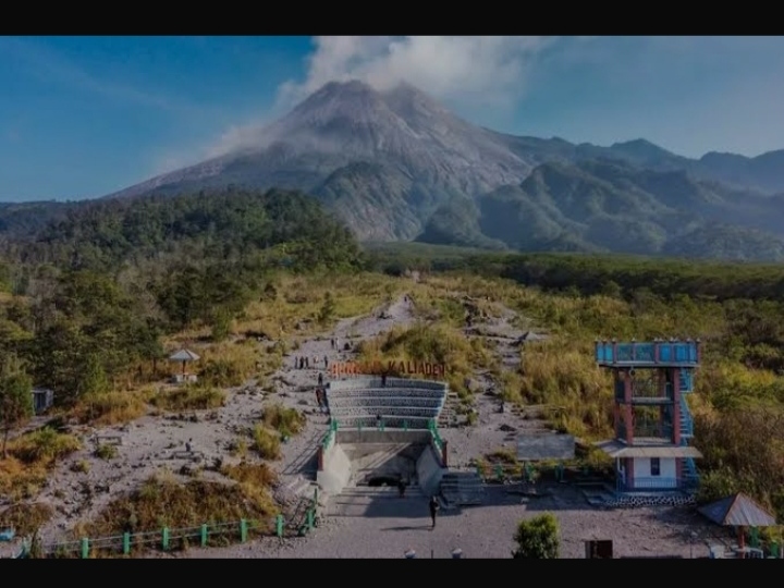 Bunker Kaliadem Jogja: Spot Bersejarah dengan View Merapi yang Bikin Merinding