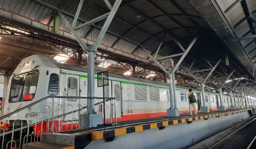 KAI Daop 6 Tambah Fasilitas Face Recognition di Stasiun Yogyakarta, Hemat Kertas & Lebih Lancar