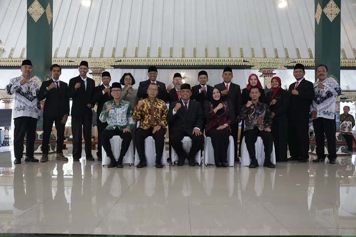 Kukuhkan Dewan Pendidikan, Bupati Sleman Dorong Peningkatan Kualitas