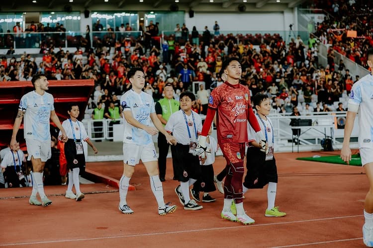 Cerita Kiper Muda PSIM Fikri Maarif Debut di Hadapan 50 Ribu Suporter Persija, Ungkap Perasaan Ndredek
