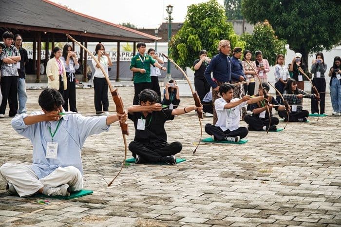 Maba UAJY Belajar Budaya Jawa, Ada Jemparingan hingga Joged Mataraman